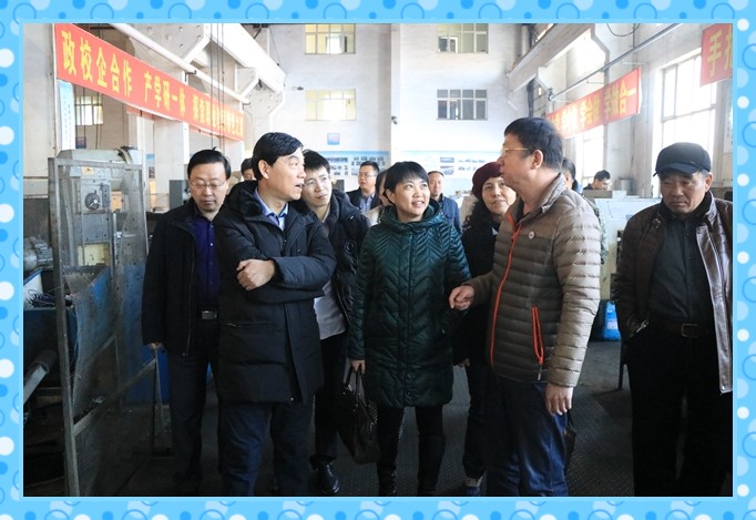 1548643480252725.jpg conew_3月13日,黑龙江省院士工作办公室和中科院长春分院一行9人,前来学院调研大学生创新创业培训需求。.jpg